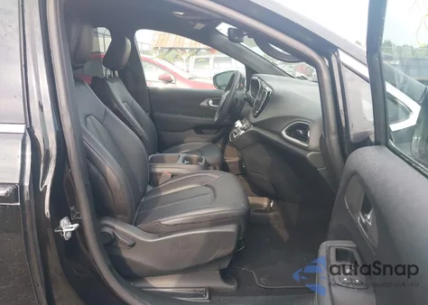 2025 Chrysler Pacifica Select z USA, uszkodzony, nr VIN 2C4RC1BG8SR551400